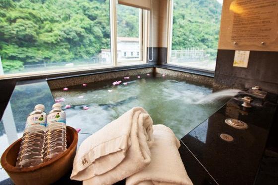 Hoya Hot Spring Inn Wulai Esterno foto